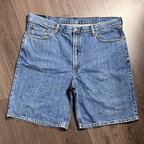 Vintage Levi’s 550 Denim Shorts - Picture 3 of 5